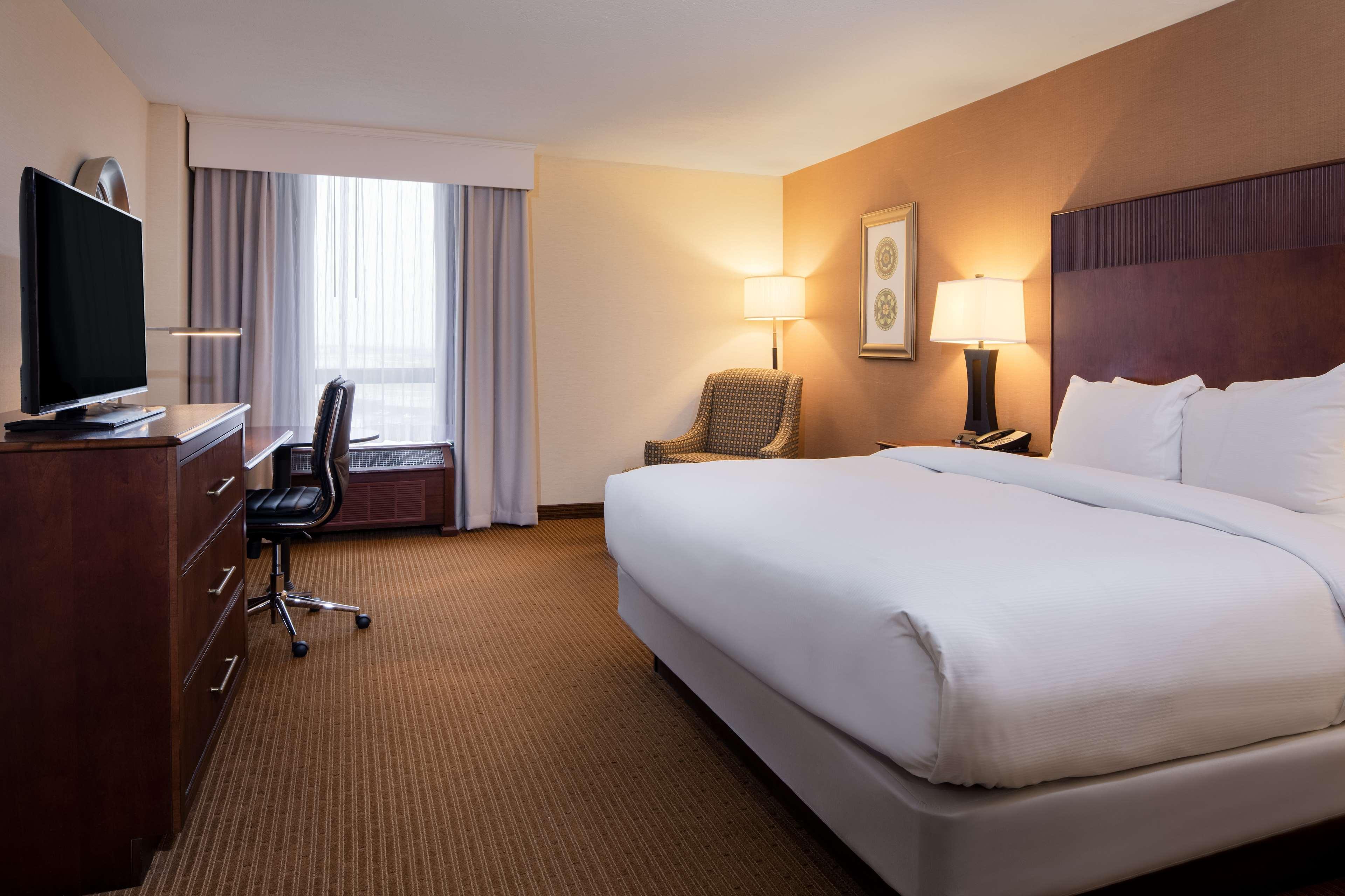 Hotel Doubletree By Hilton Philadelphia Airport Extérieur photo