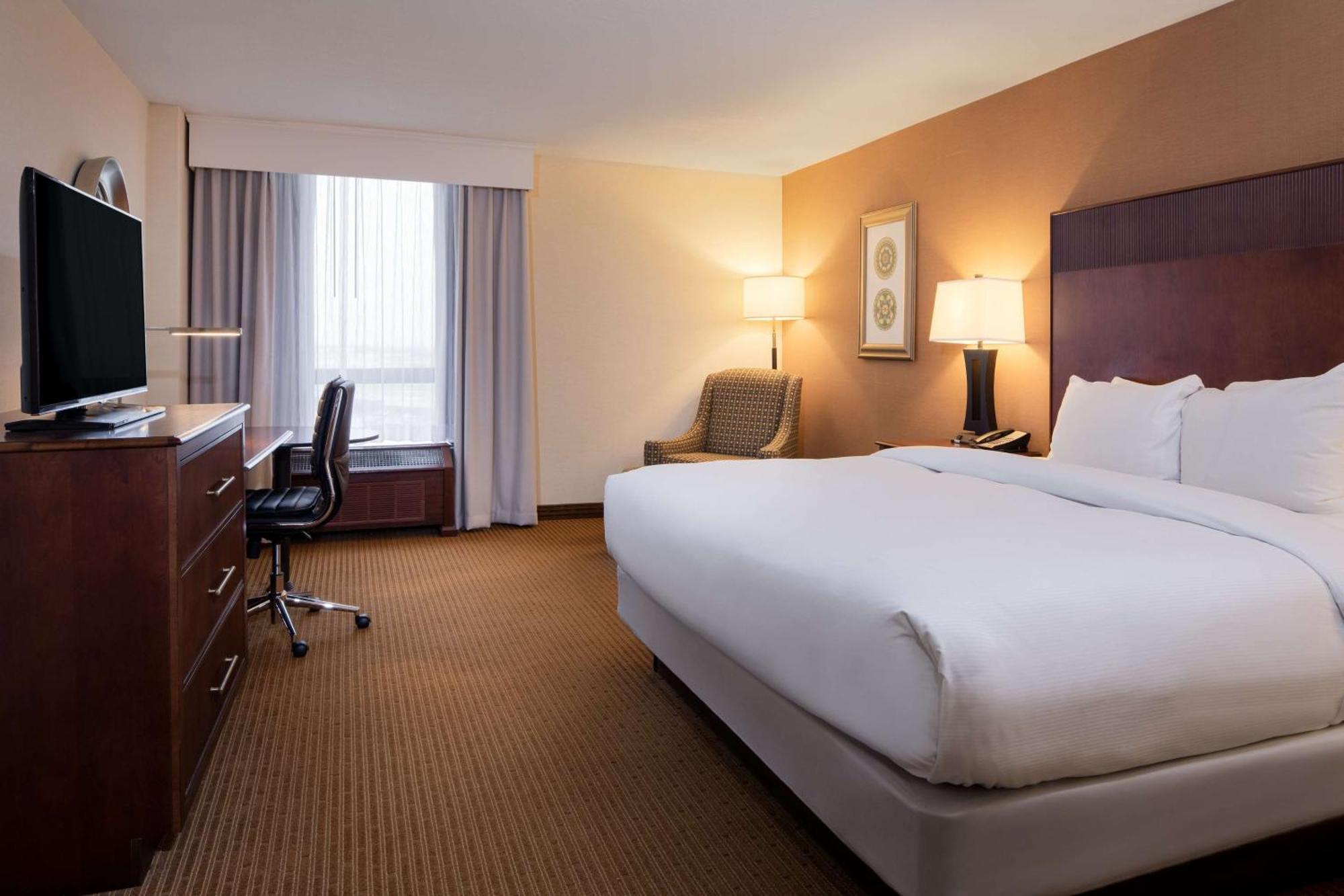 Hotel Doubletree By Hilton Philadelphia Airport Extérieur photo