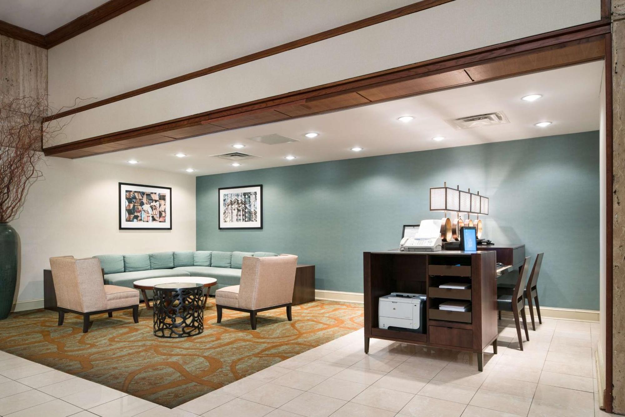 Hotel Doubletree By Hilton Philadelphia Airport Extérieur photo