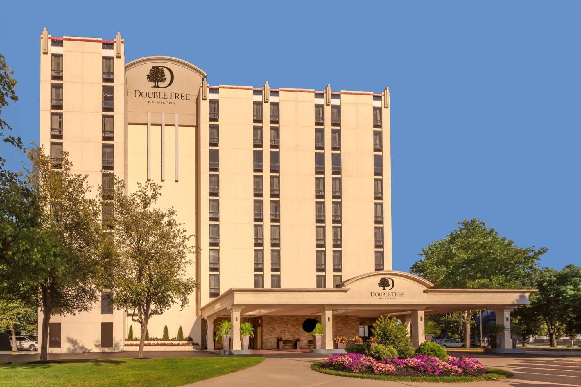 Hotel Doubletree By Hilton Philadelphia Airport Extérieur photo